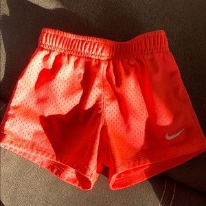 Nike shorts 3T